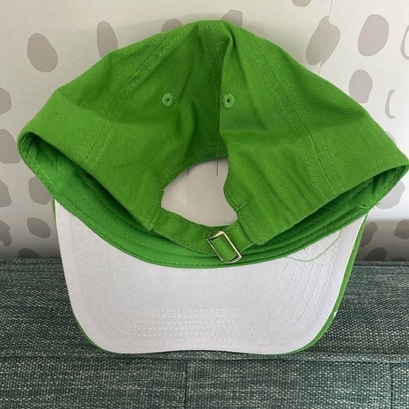 Stranger Things Hawkins Tigers Green Two Hats - Picture 4 of 6